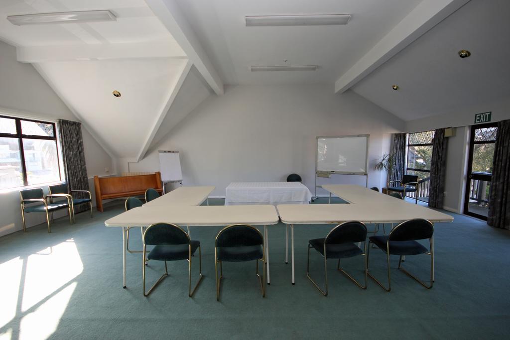 Champers Motor Inn Lower Hutt Extérieur photo