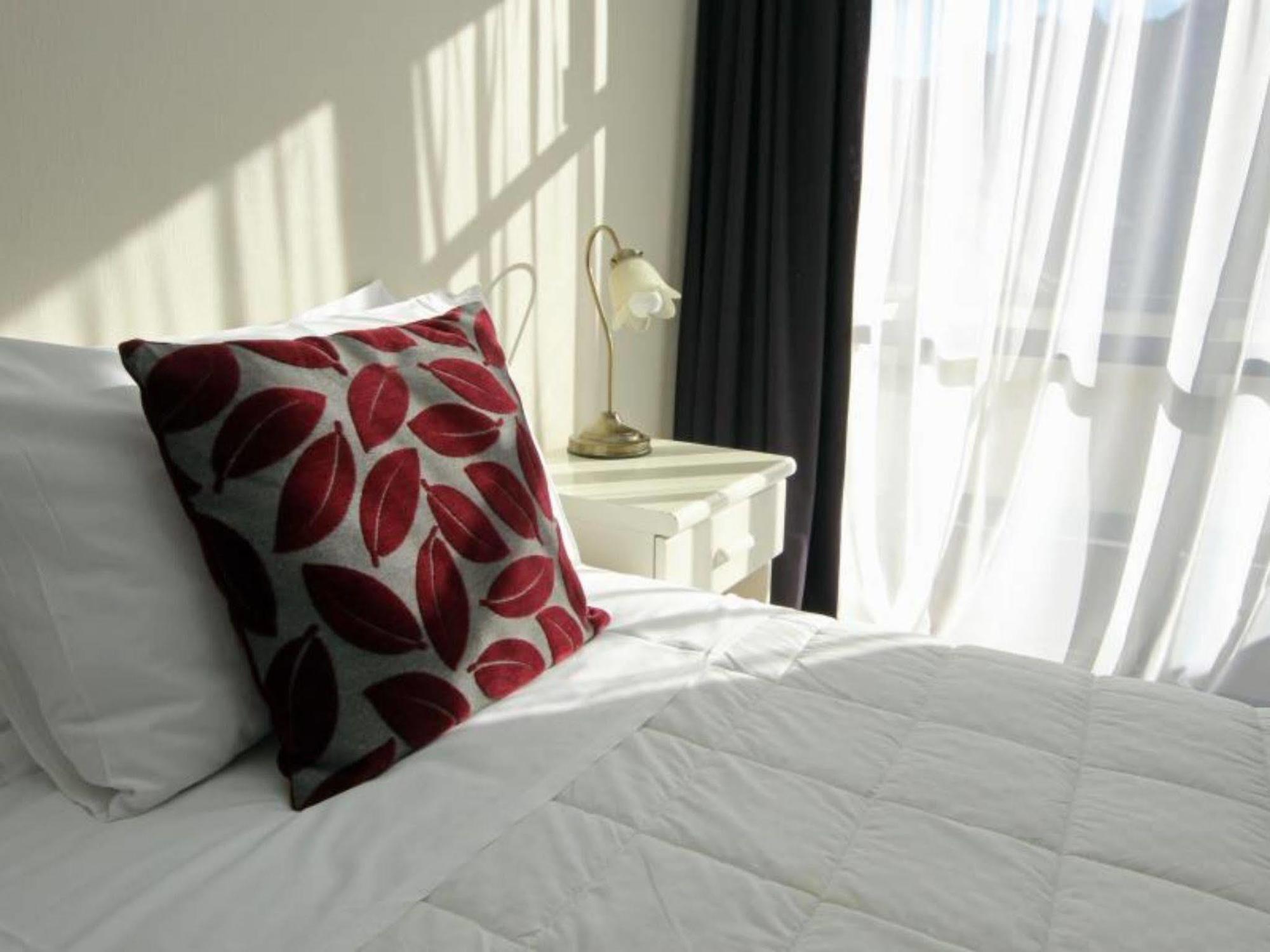 Champers Motor Inn Lower Hutt Extérieur photo
